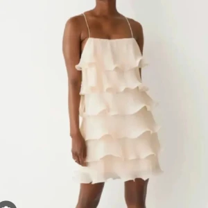 Sommarklänning  - Såååå söt klänning🥹🩷🩷🩷nypris 890kr