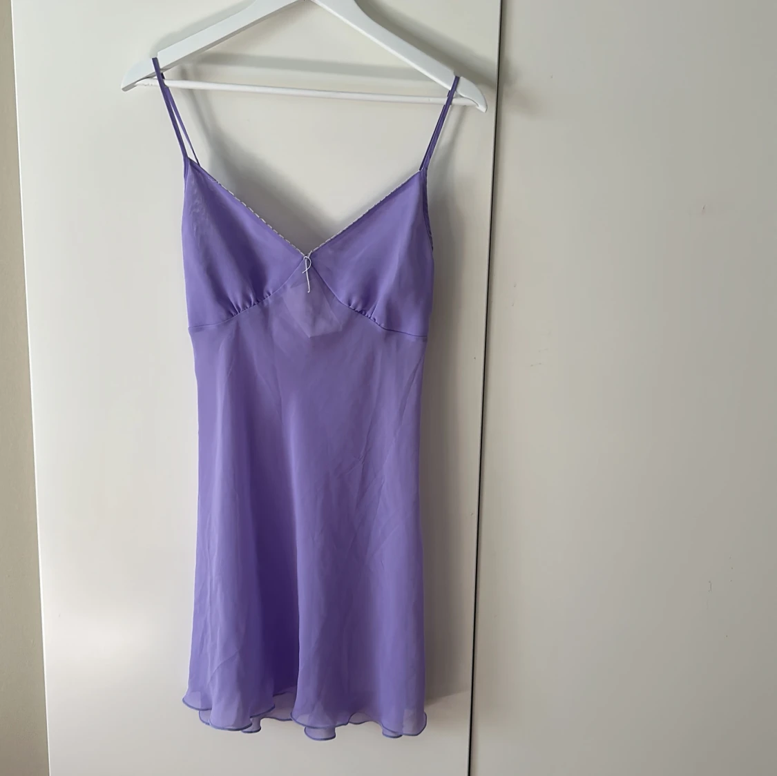 Ljuslila axelbandslös klänning slip dress vintage