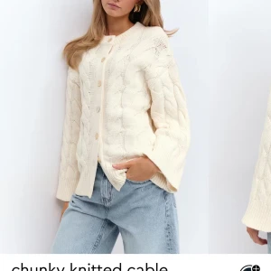 Vit chunky stickad kofta - SÖKER!!! Snälla skriv storlek xs-S. 