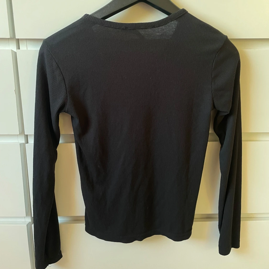 Svart ribbad långärmad tröja från 157 - 1