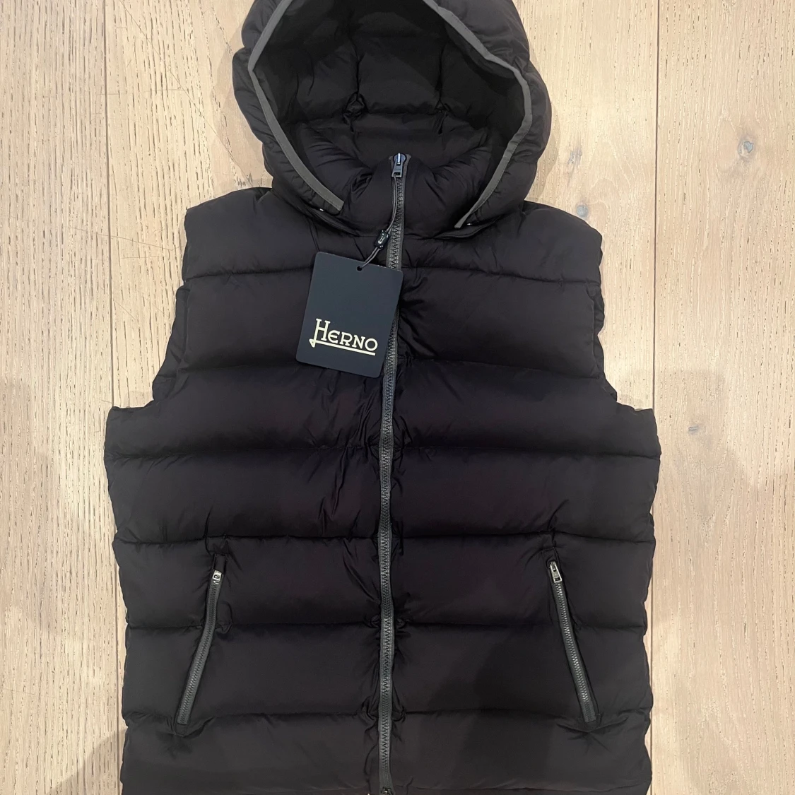 Herno väst