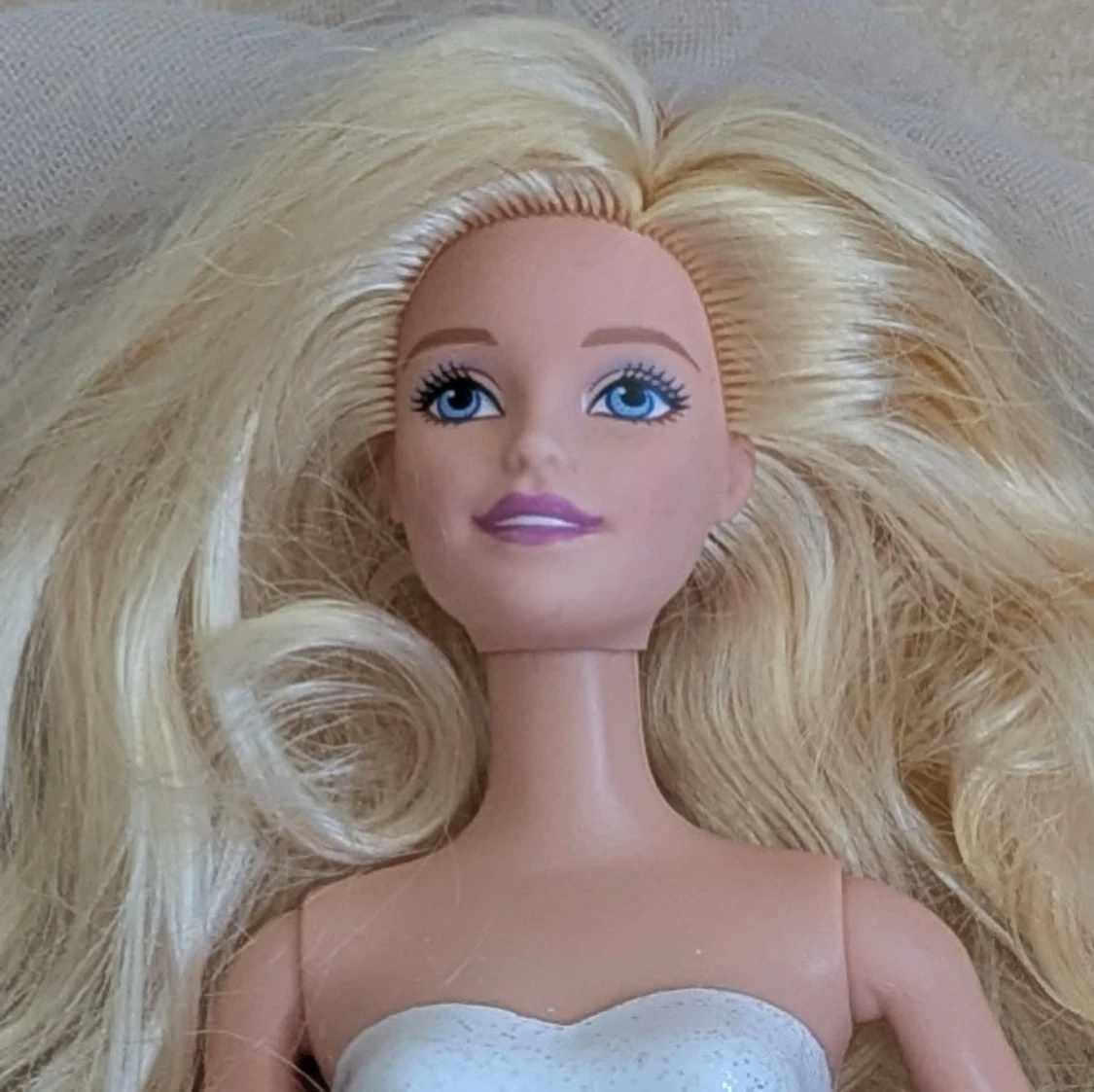 Barbie med jätte fin långkjol och slöja - 2