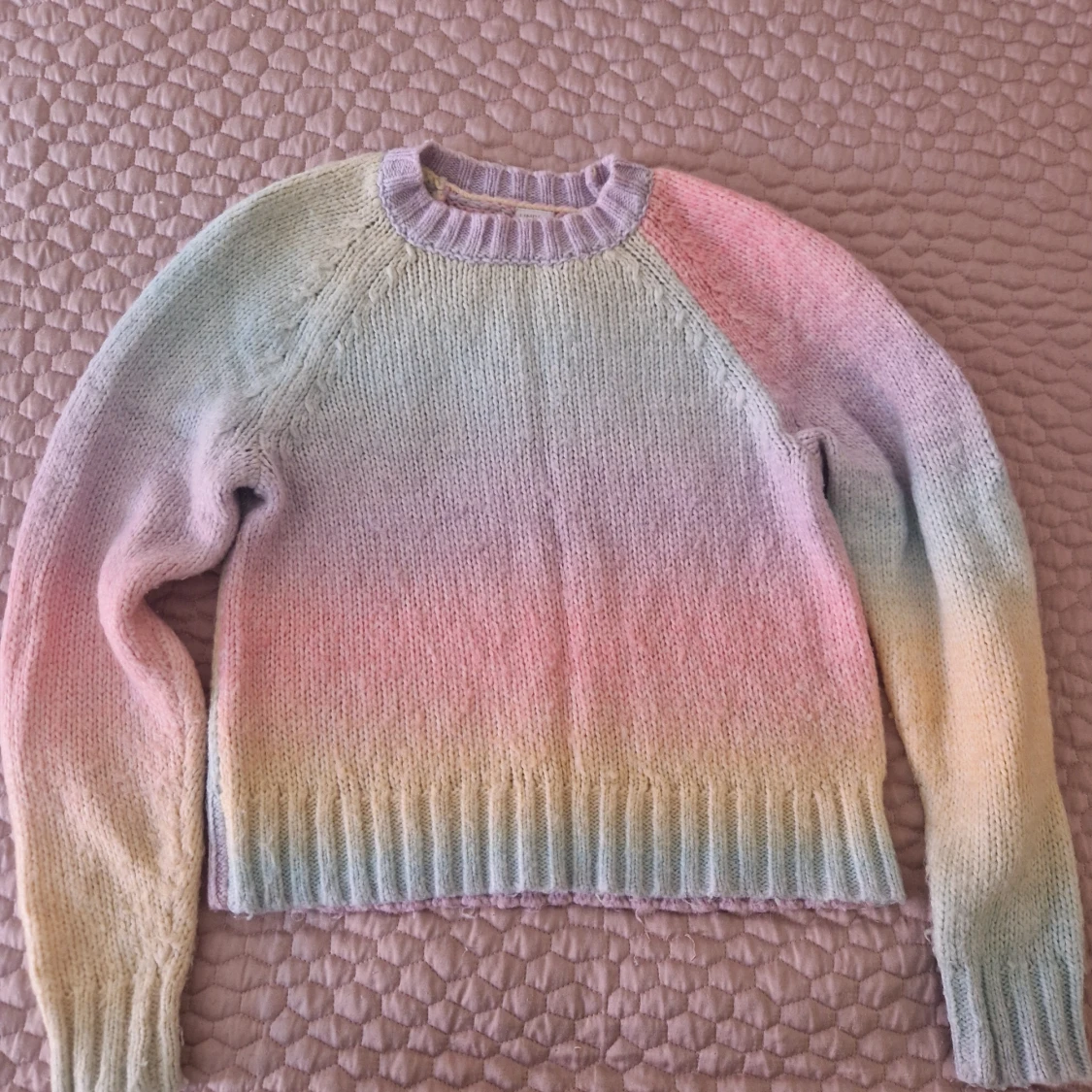 Pastellfärgad stickad tröja Lindex