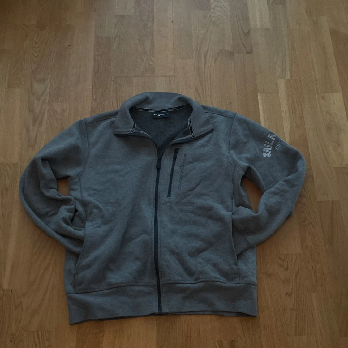 Jacka grå sail racing fleece