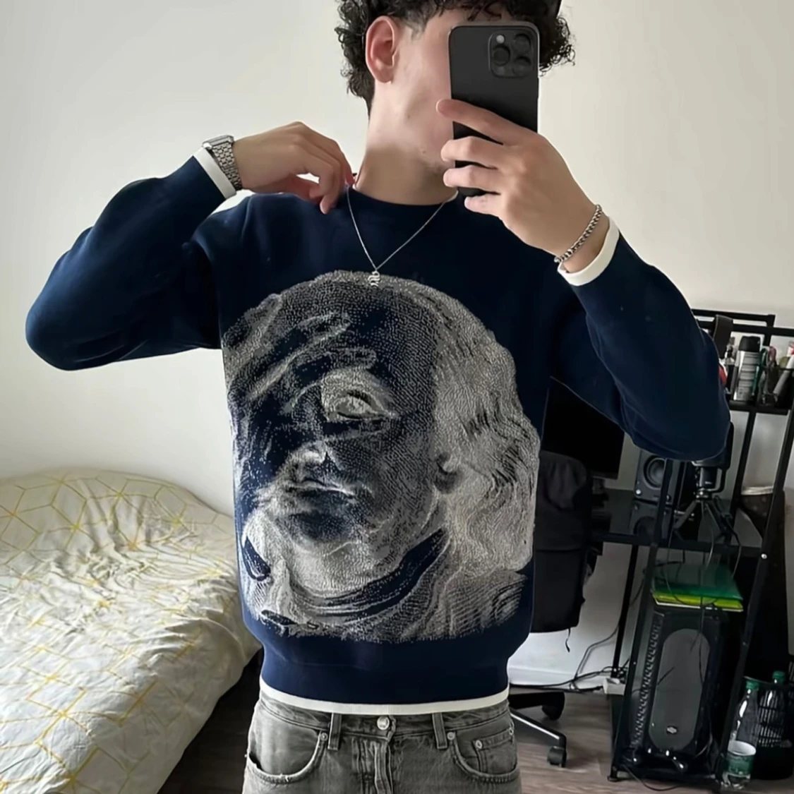 Mörkblå tröja med stort ansikte, Soul London