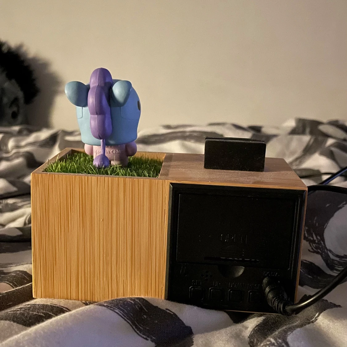 BT21 Mang Digital Väckarklocka - 2