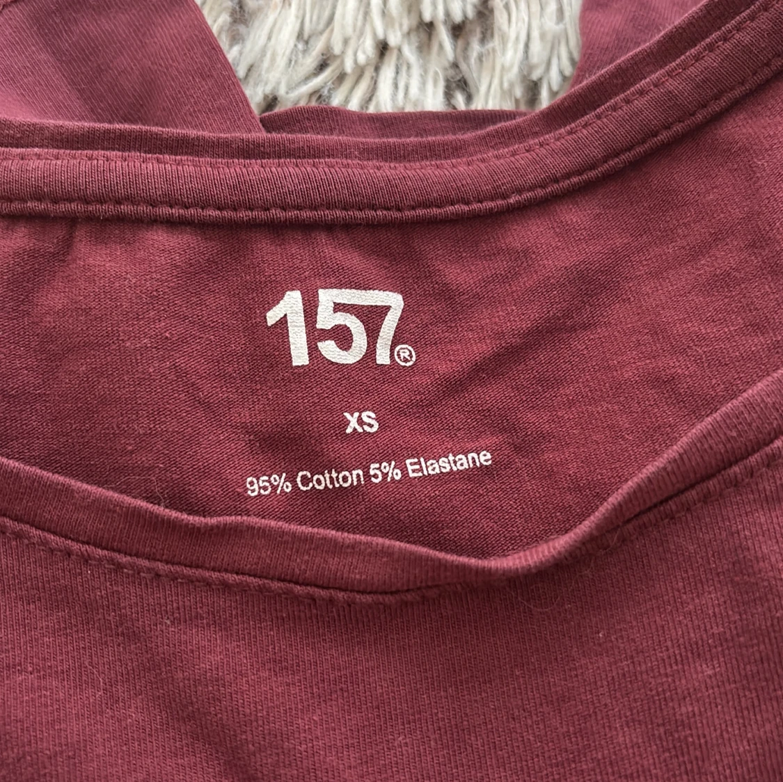 Vinröd långärmad topp från 157 - 2