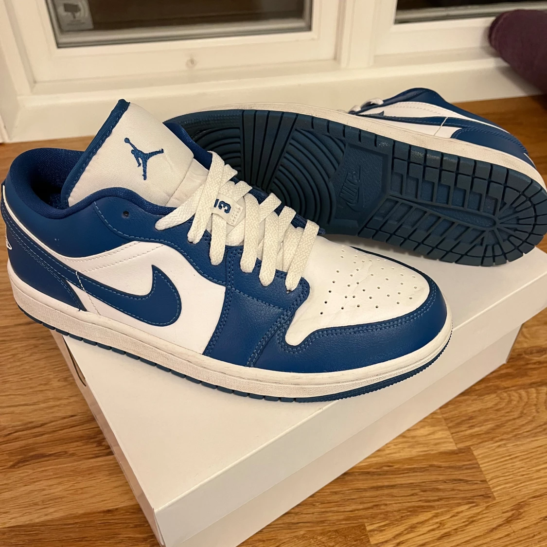 Nike Air Jordan 1 Low blå/vit