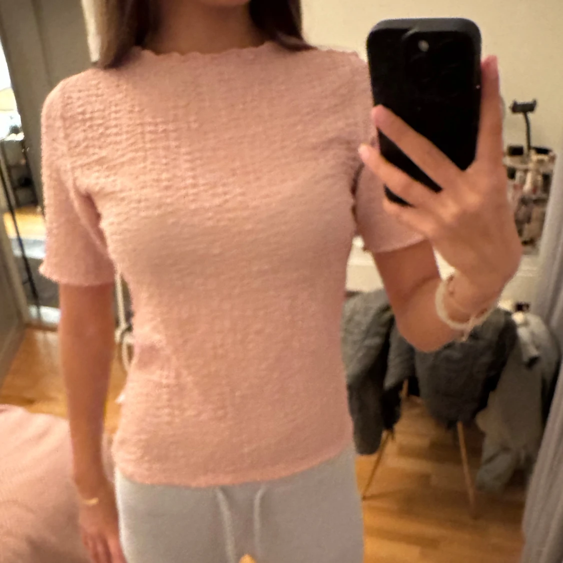 Ljusrosa ribbad topp med kort ärm - 1