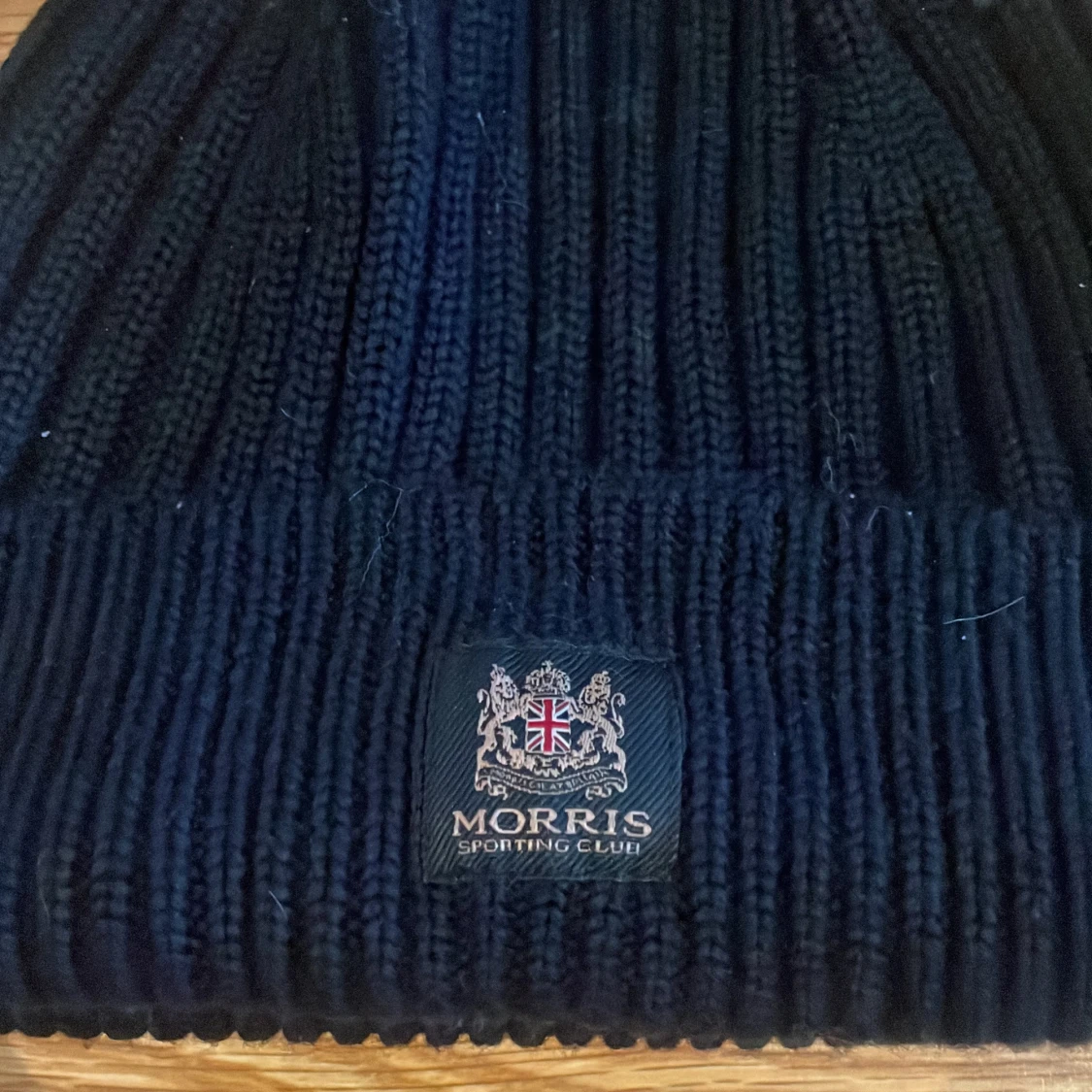 Mörkblå ribbad mössa från Morris 100% Merinoull - 1