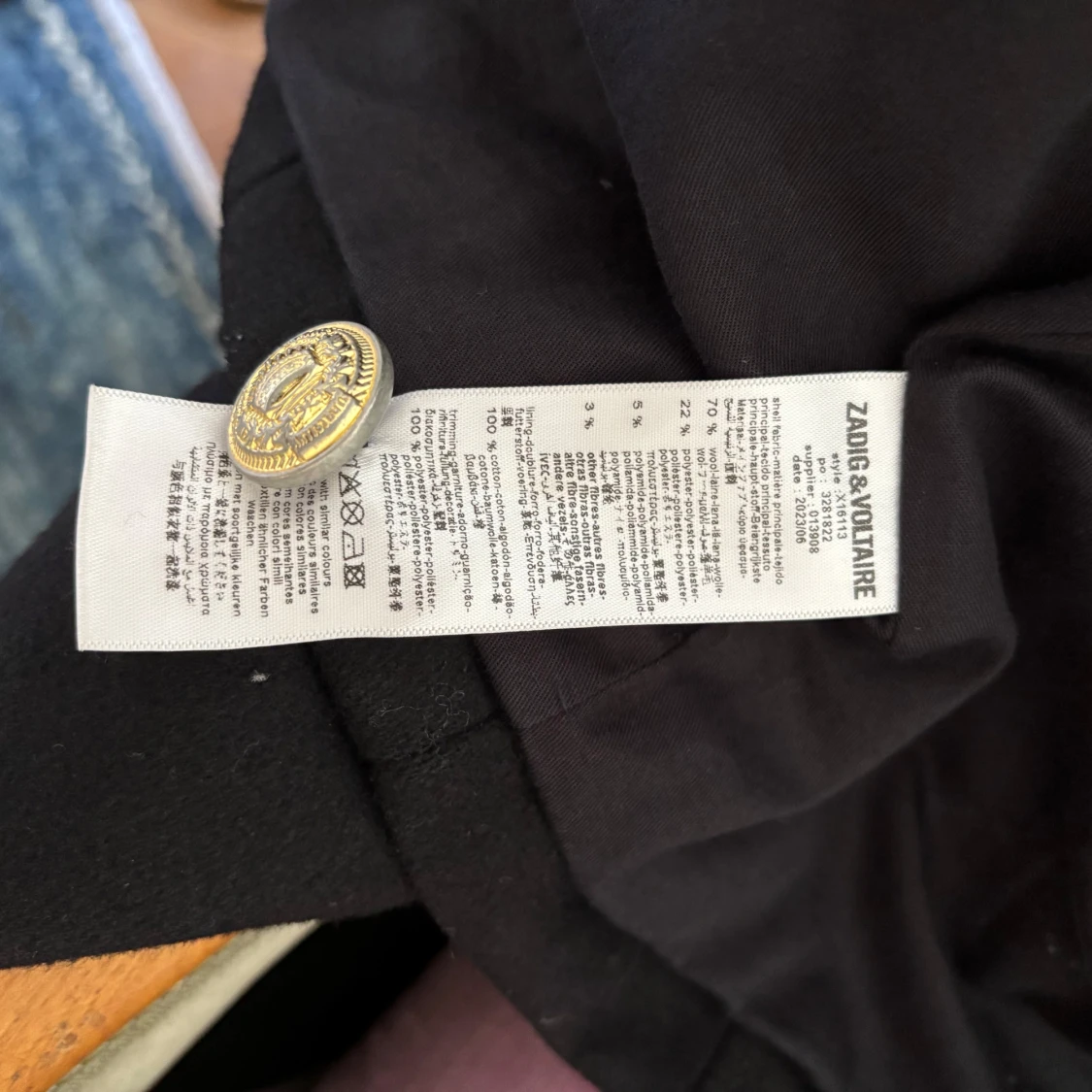 Svart kapp från Zadig Voltaire med guldknappar💞💞💞 - 4