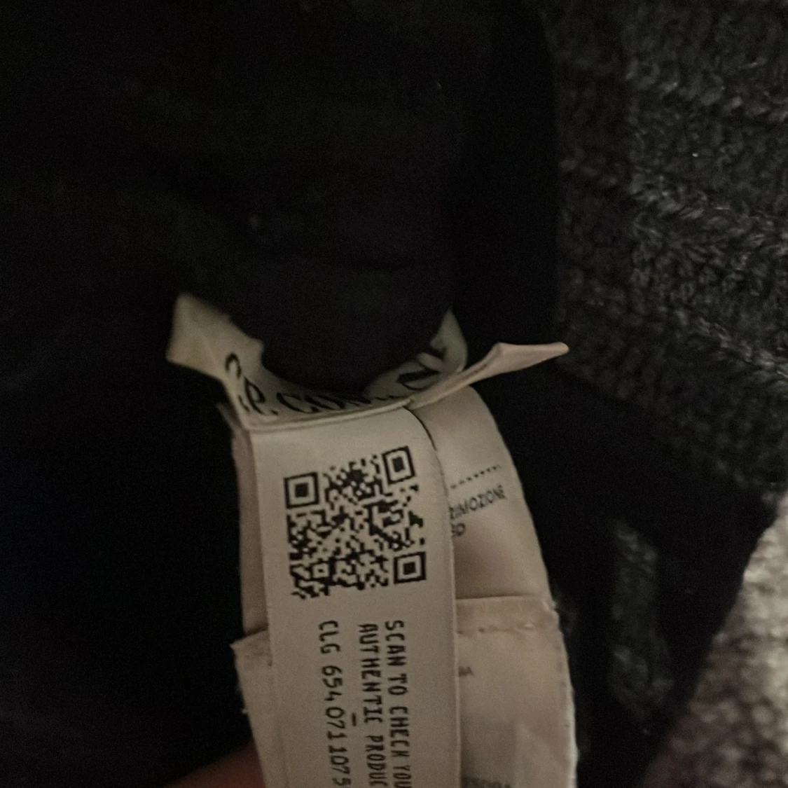 Svart mössa med goggles från C.P. Company - 2