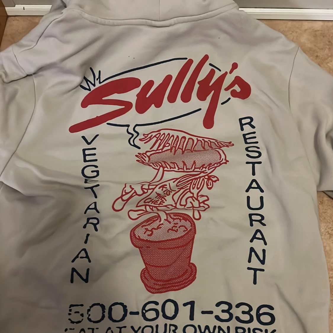 Beige hoodie Sully's från H&M - 1