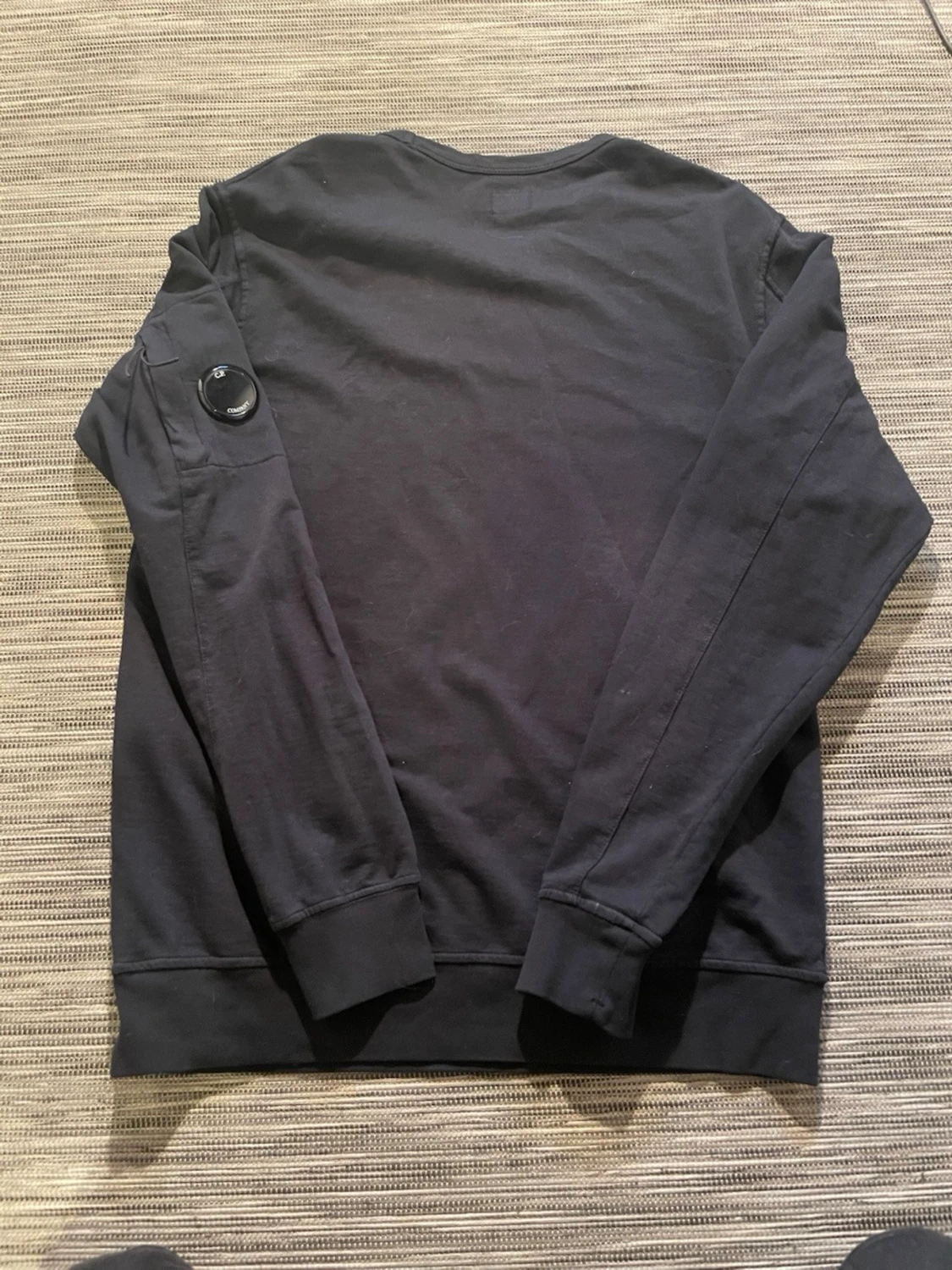 Mörkblå sweatshirt från C.P. Company - 1