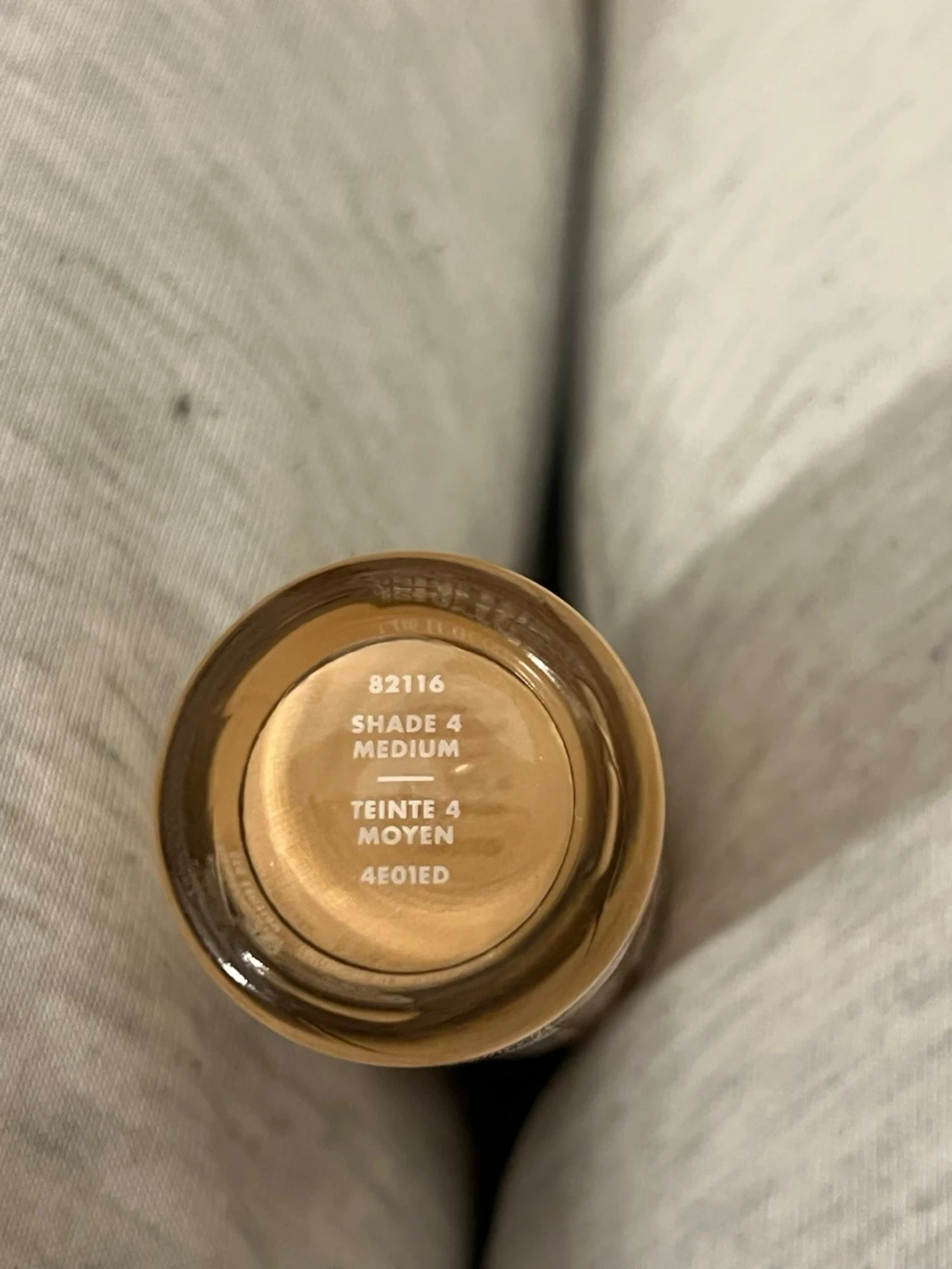 e.l.f. Halo Glow Liquid Filter Medium - 1