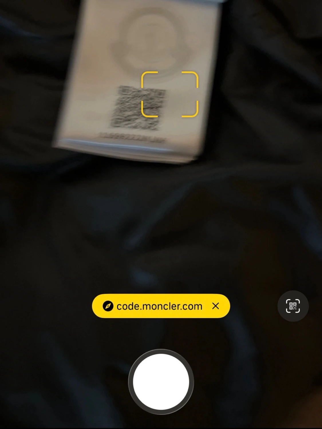 Svart moncler Maya - 3