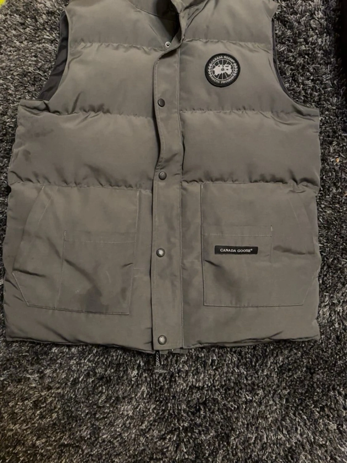 Grå dunväst från Canada Goose