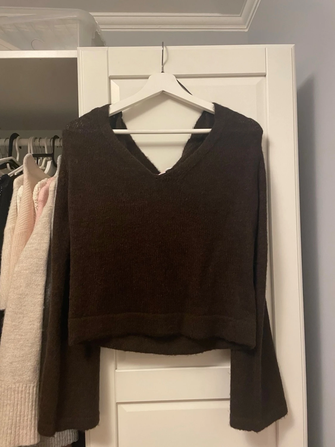 Brun stickad tröja - 3