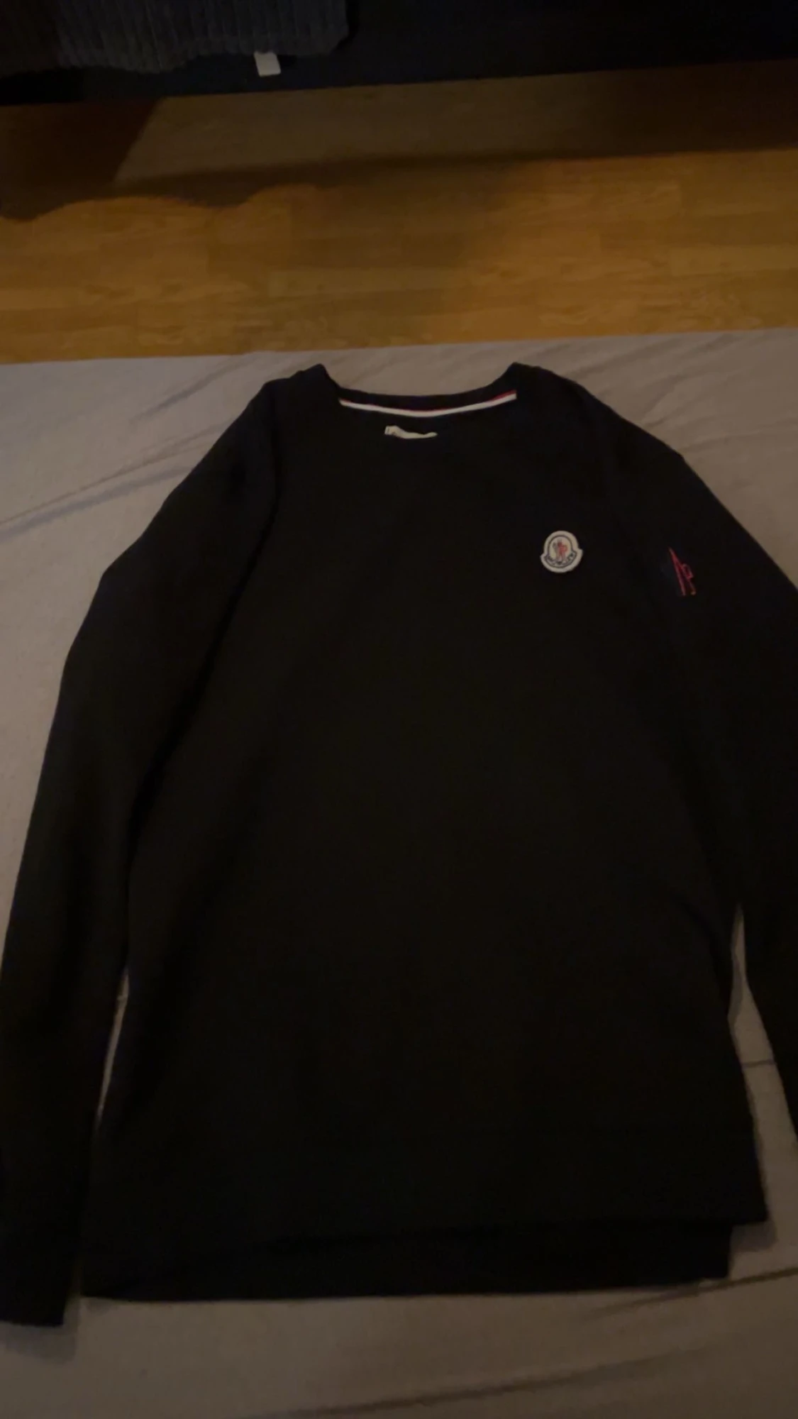 Svart långärmad tröja från Moncler