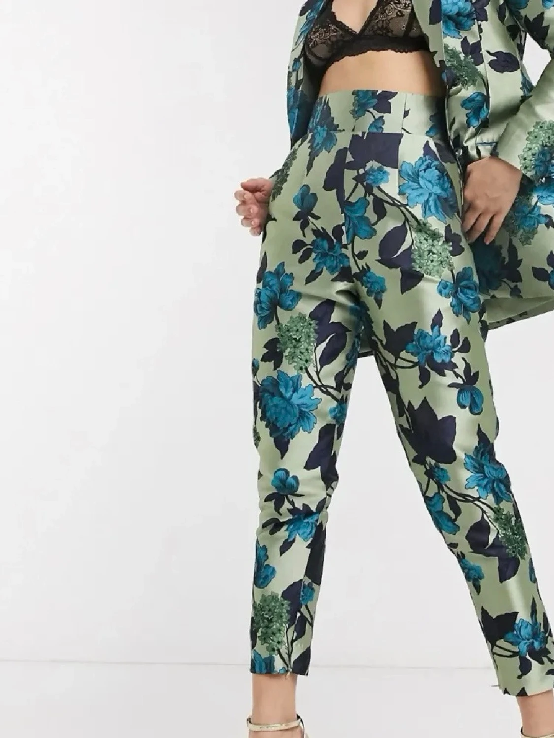 ASOS KAVAJ + KOSTYMBYXOR SET - 1