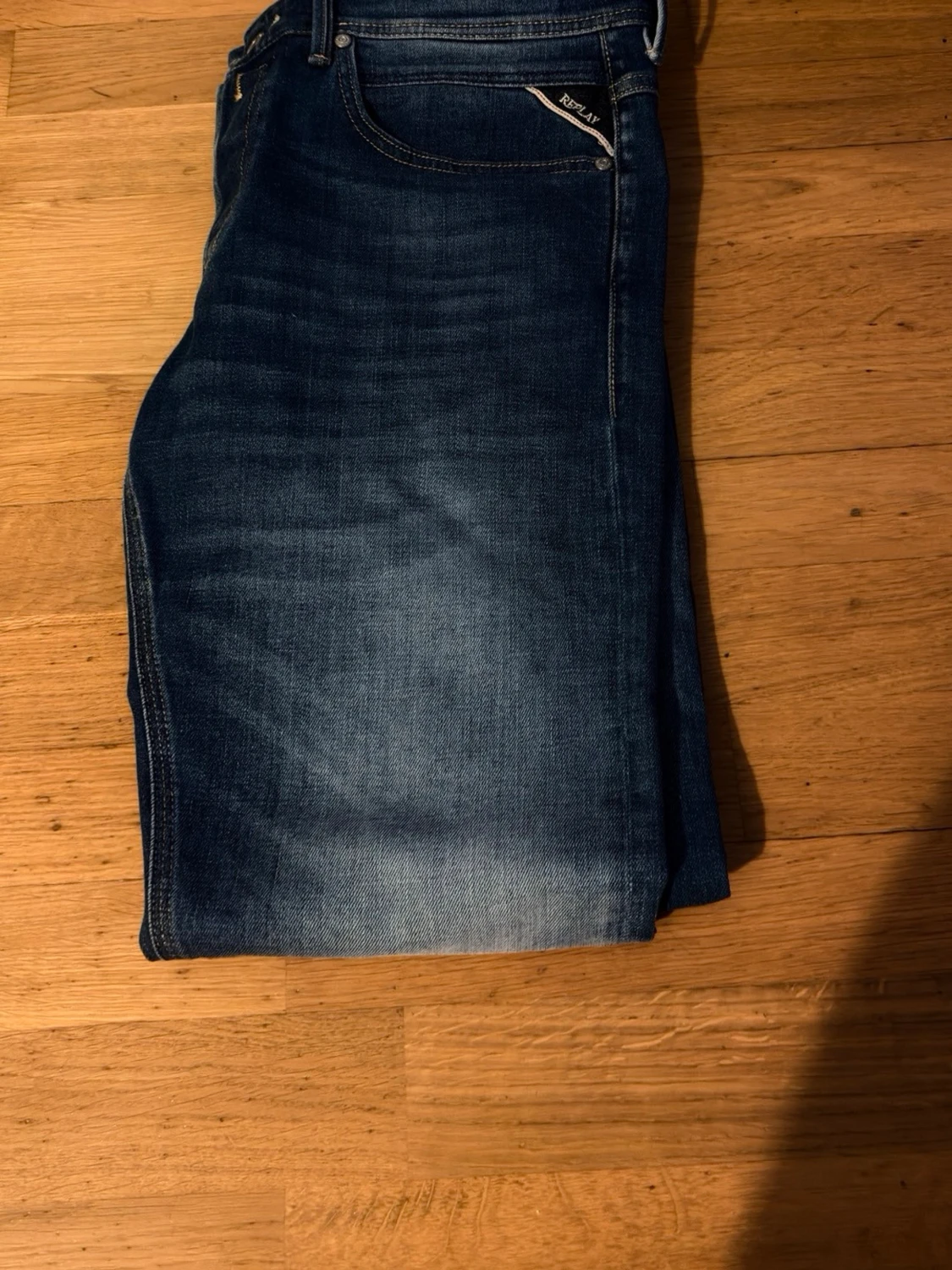 Replay mörkblå jeansbyxor storlek 31 32