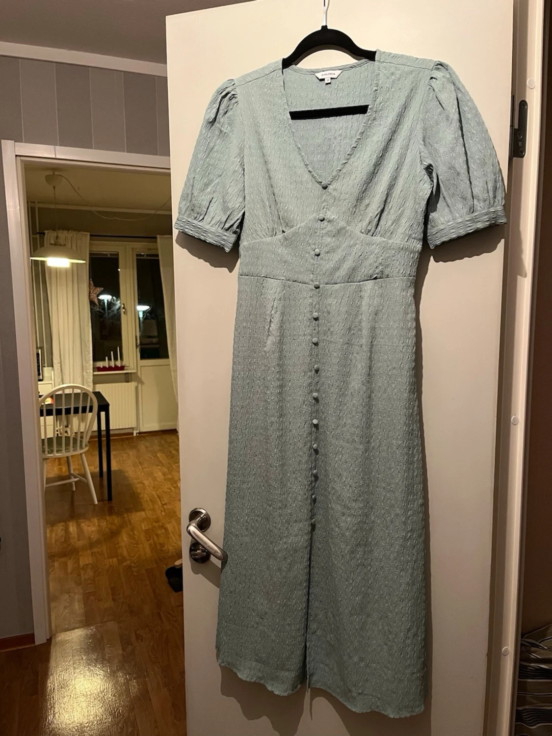 Ljusblå långklänning från Bubbleroom