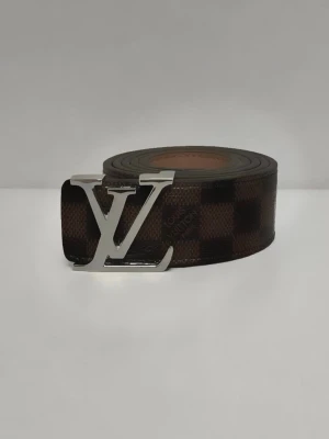 LV bälte  - Helt nytt, silver logga 