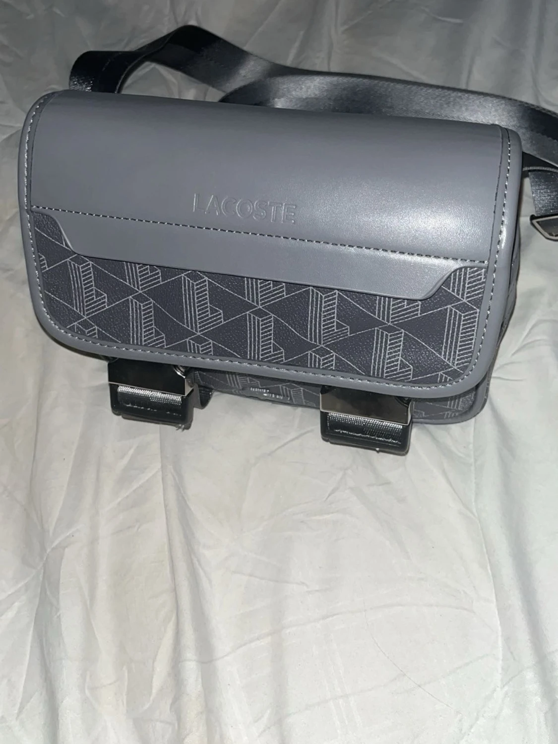 Lacoste Axelremsväska - 3