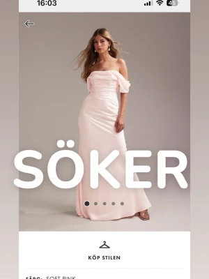 Ljusrosa axelbandslös långklänning - SÖKER denna kläningen från asos storlek 34 eller 36
