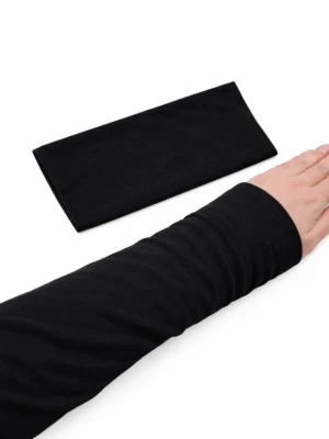 Underärmar  - Underärmar tillverkade av 100% bomull av hög kvalitet. Mjuka, bekväma och skonsamma mot huden. Perfekta att bära under klänningar, tunikor eller abaya för extra täckning och komfort. Sitter bra på armen och glider inte. Tillverkade i Turkiet. Finns i flera färger; du kan välja den färg som passar dig.