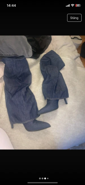 Mörkblå denim boots med klack - Aldrig använda 🤝🏼