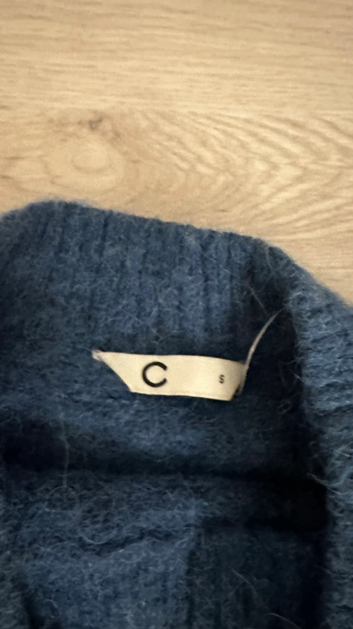 Mörkblå stickad tröja från Cubus - 2