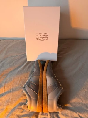 Maison margiela gats (44/gray) - Great condition shoes. Same day shipping. Feel free to ask questions. Box and dustbags are included.