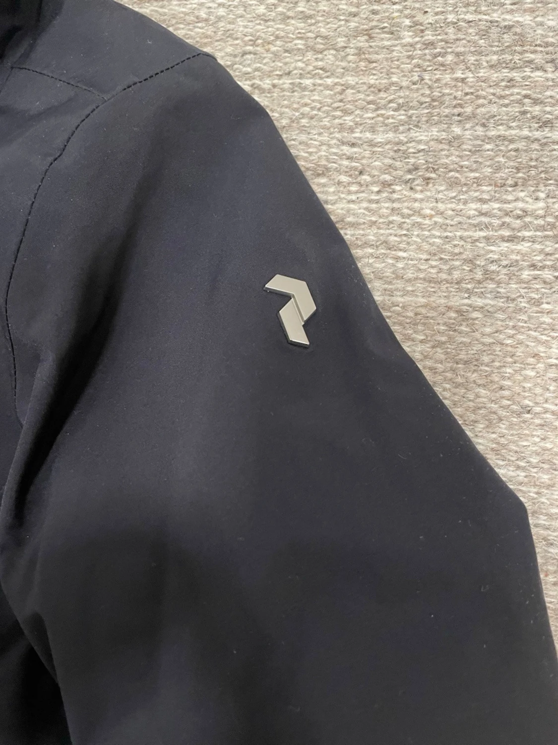 Svart skidjacka Peak Performance - 3