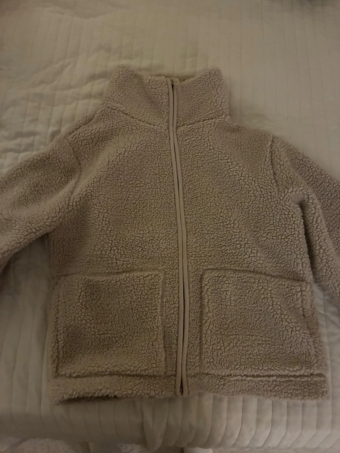 Beige teddyjacka från 157, storlek S