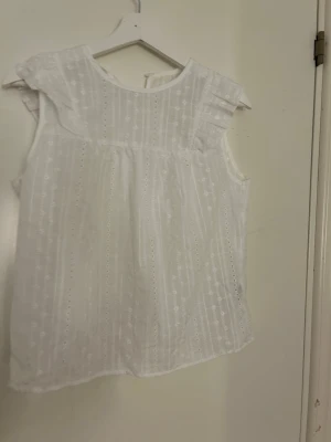 Vit blus - Fin blus från SHEIN. 