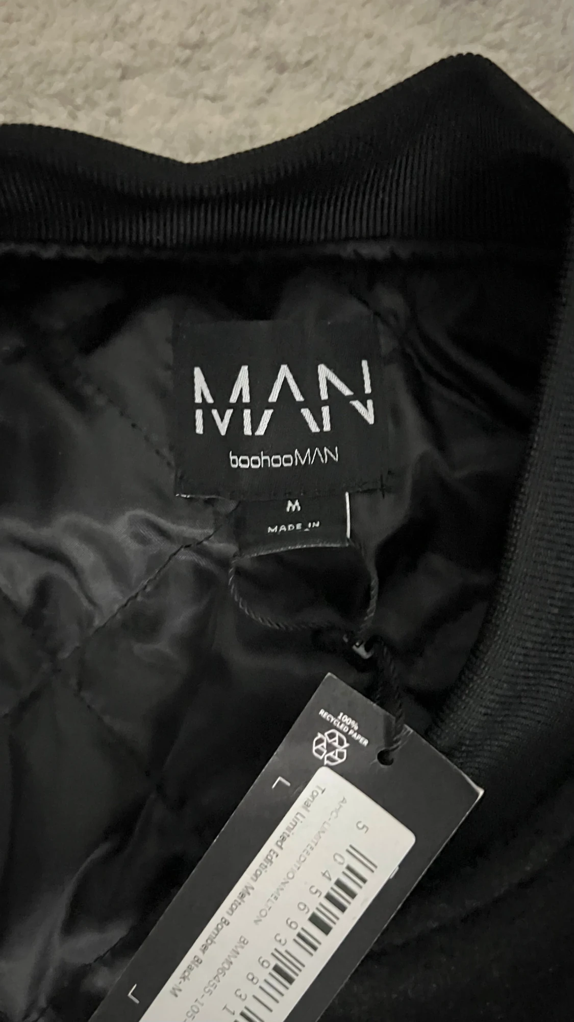 Svart bomberjacka från boohooMAN - 3