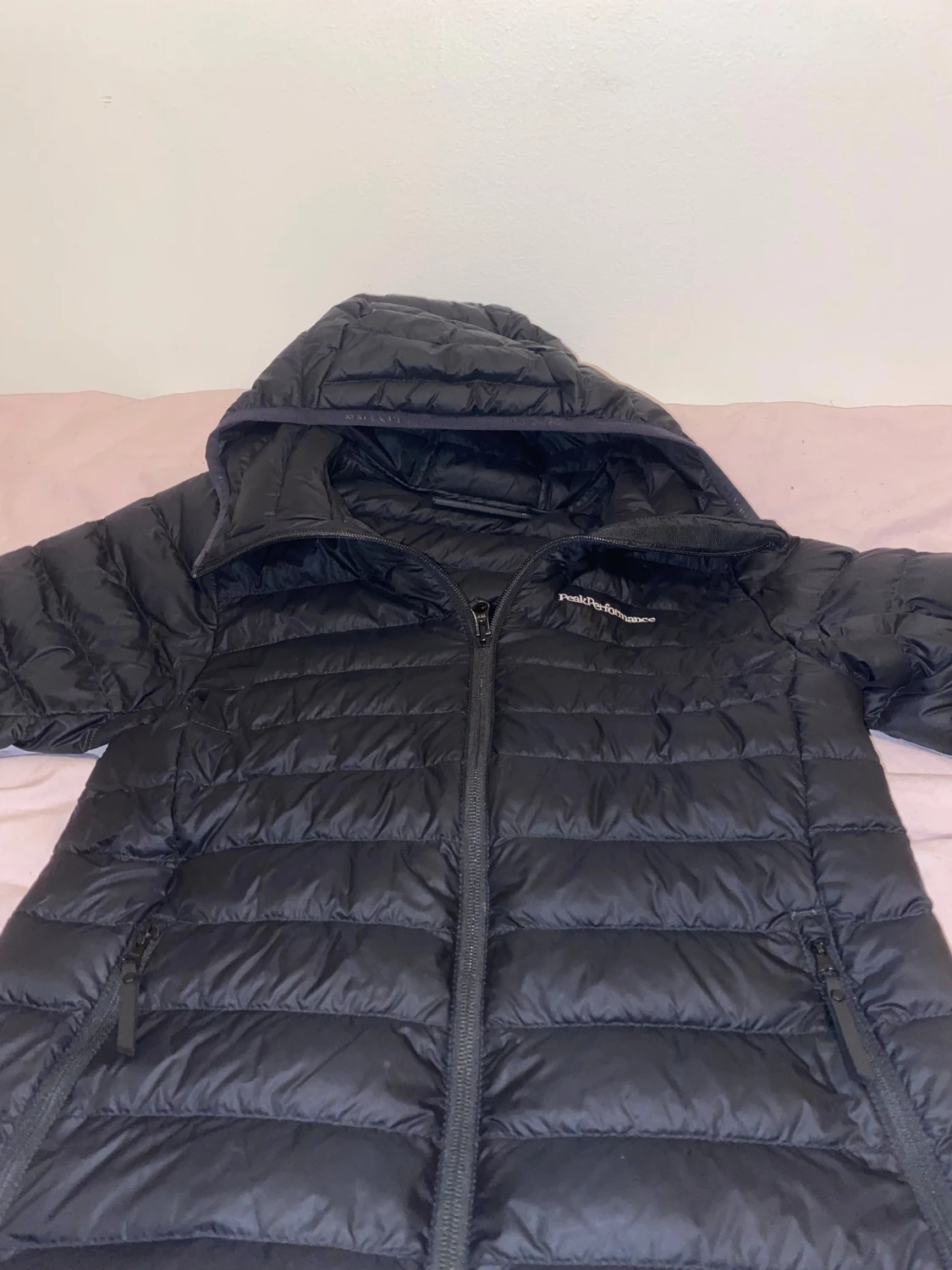 Svart dunjacka Peak Performance XS - 1