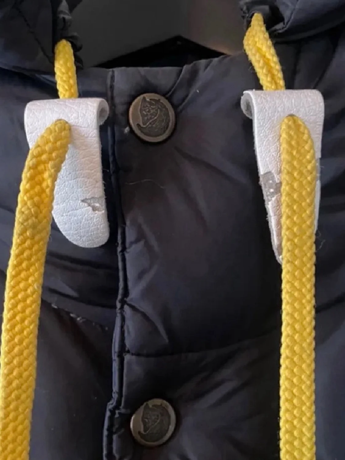 Svart pufferjacka från Fjällräven - 3