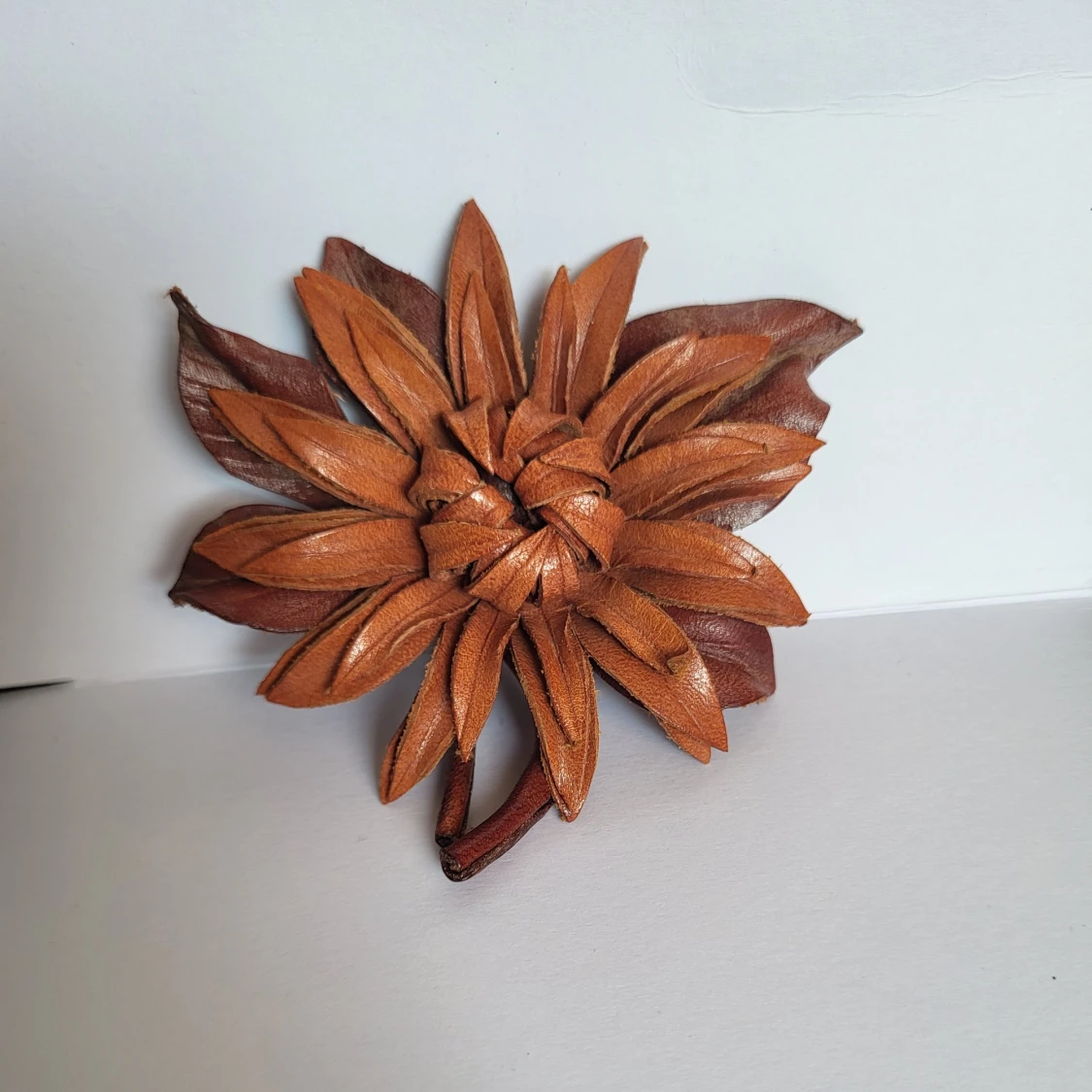Large Vintage leather brooch 00s