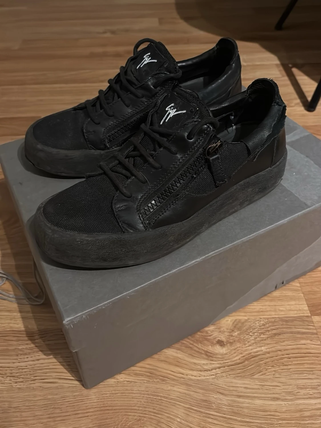 Svarta sneakers från Giuseppe Zanotti - 1