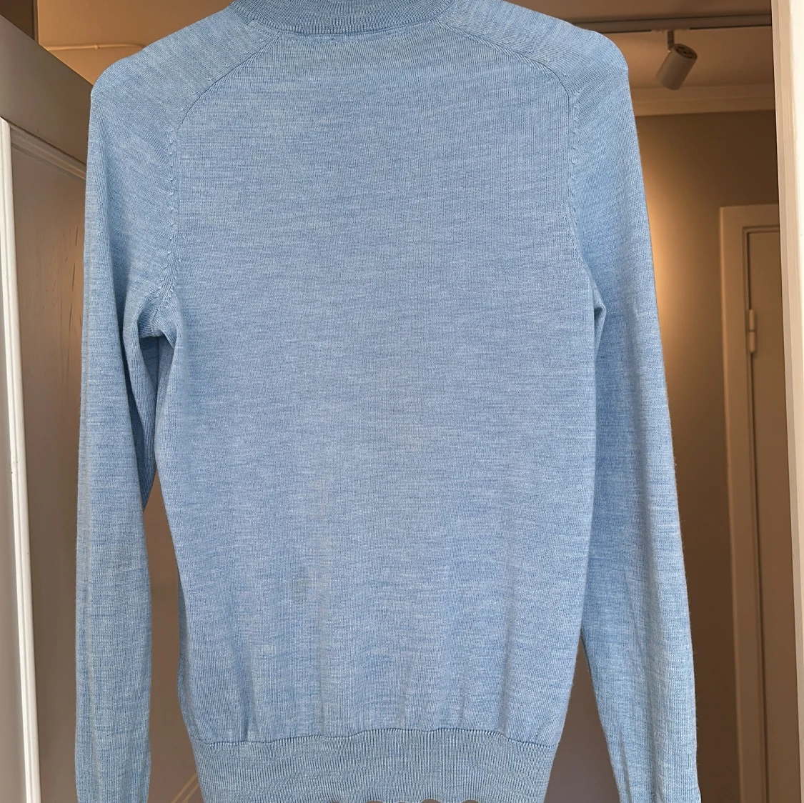 Ljusblå merinoullströja Morris half zip - 4