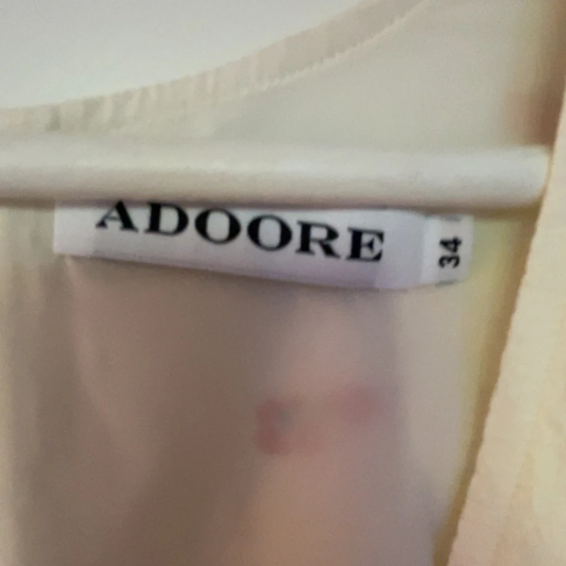 Vit blommig långklänning från Adoore - 1