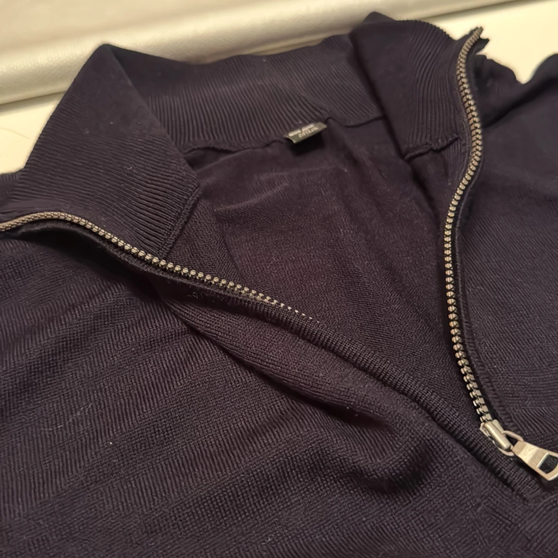 Mörkblå half zip stickad tröja Uniqlo - 2