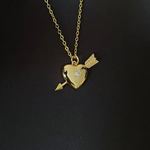 Cupid’s Aim Gold Heart - Goldplated stainless steel, 44 + 4 cm
