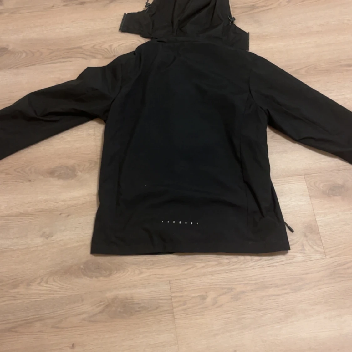 Svart vindjacka från Arc'teryx M - 1