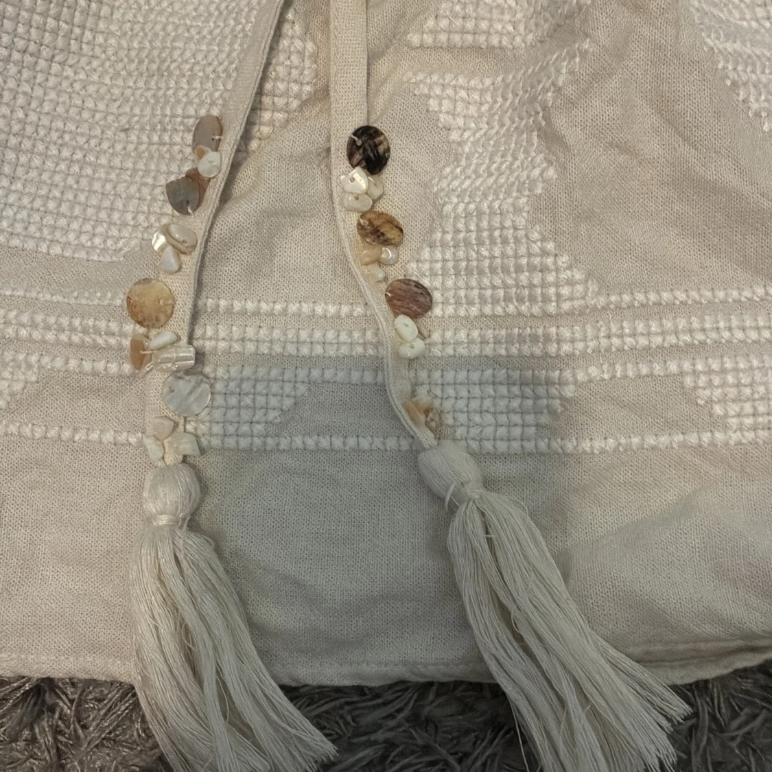 Beige kortkjol med snörning från Zara - 1