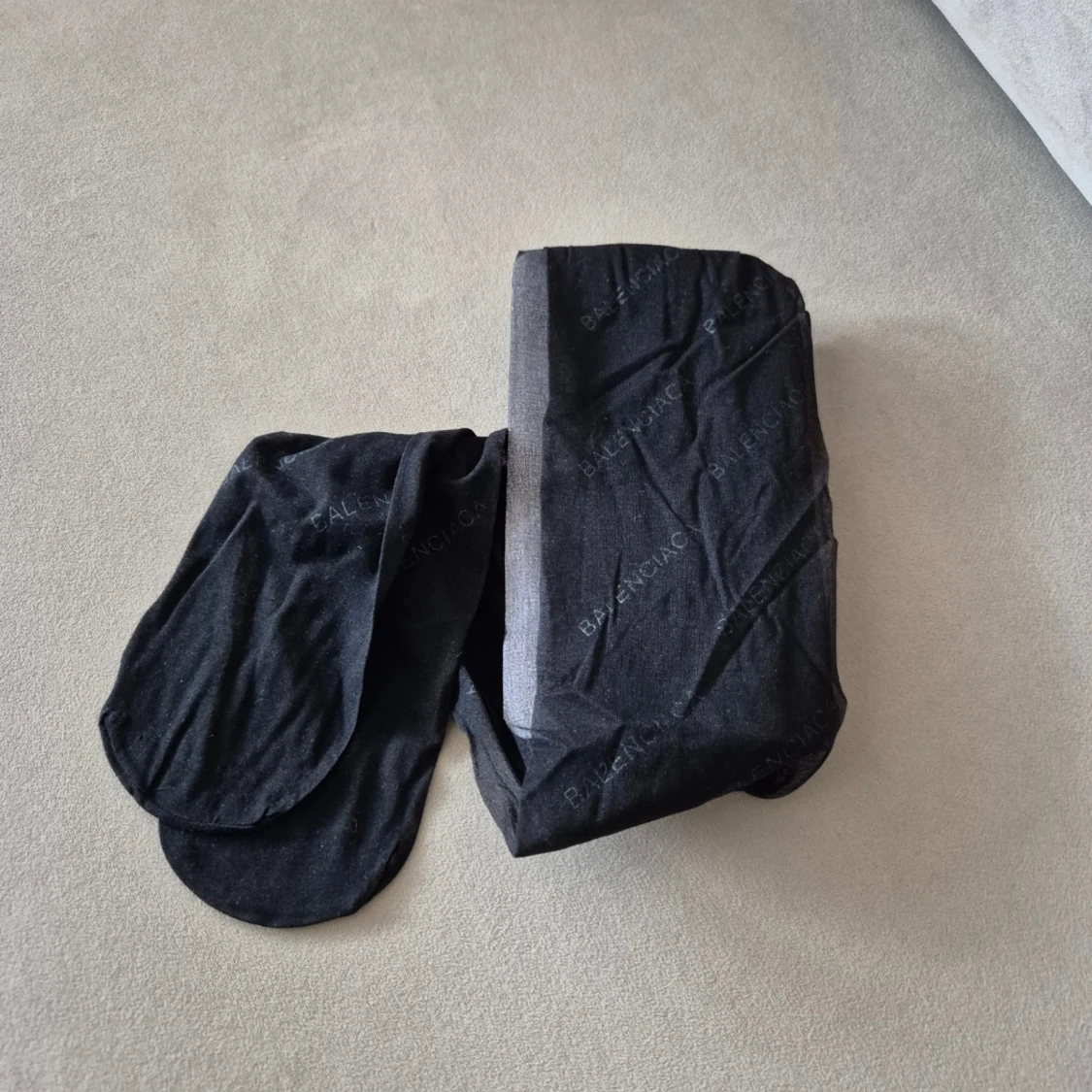 svarta strumpbyxor med logga - 2