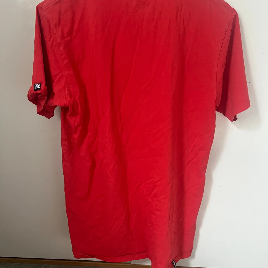 Röd t-shirt från Newsoul - 1