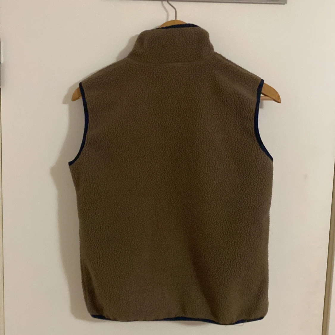 Brun fleeceväst från Neomondo Junior - 2